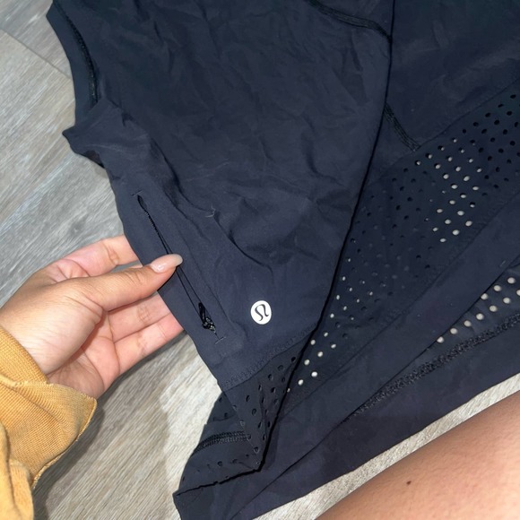Lululemon Black Mesh Sleeveless Top Size 6 - Picture 4 of 4